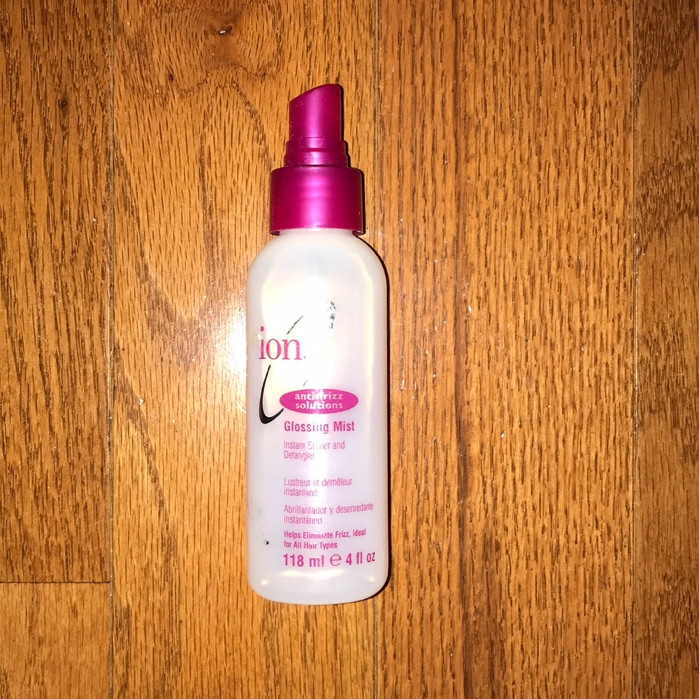 Ion glossing mist